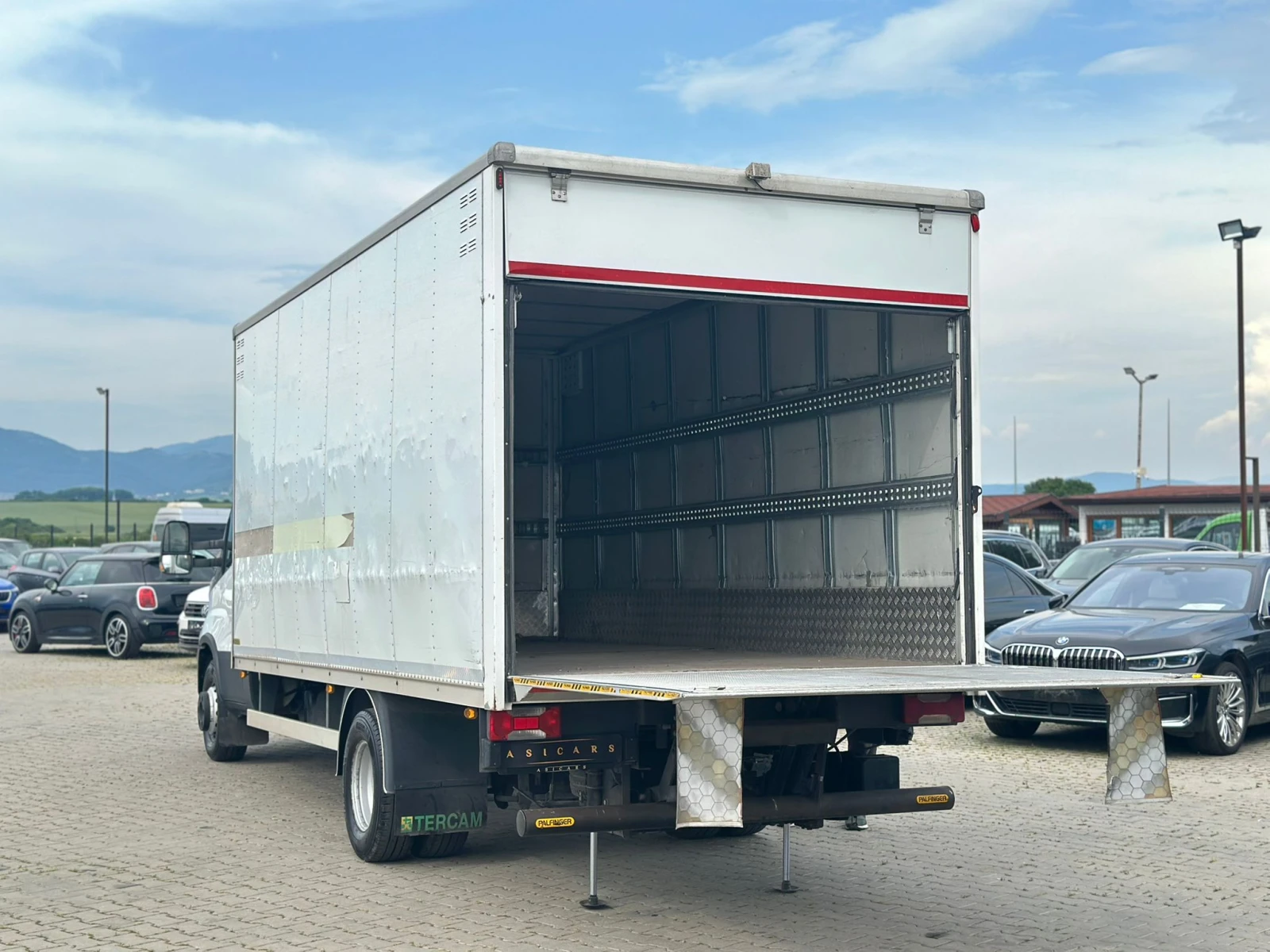 Iveco Daily 3.0D ПАДАЩ БОРД 3.5T. / Д. 4.9М В. 2.25М Ш.2.2М  - изображение 3