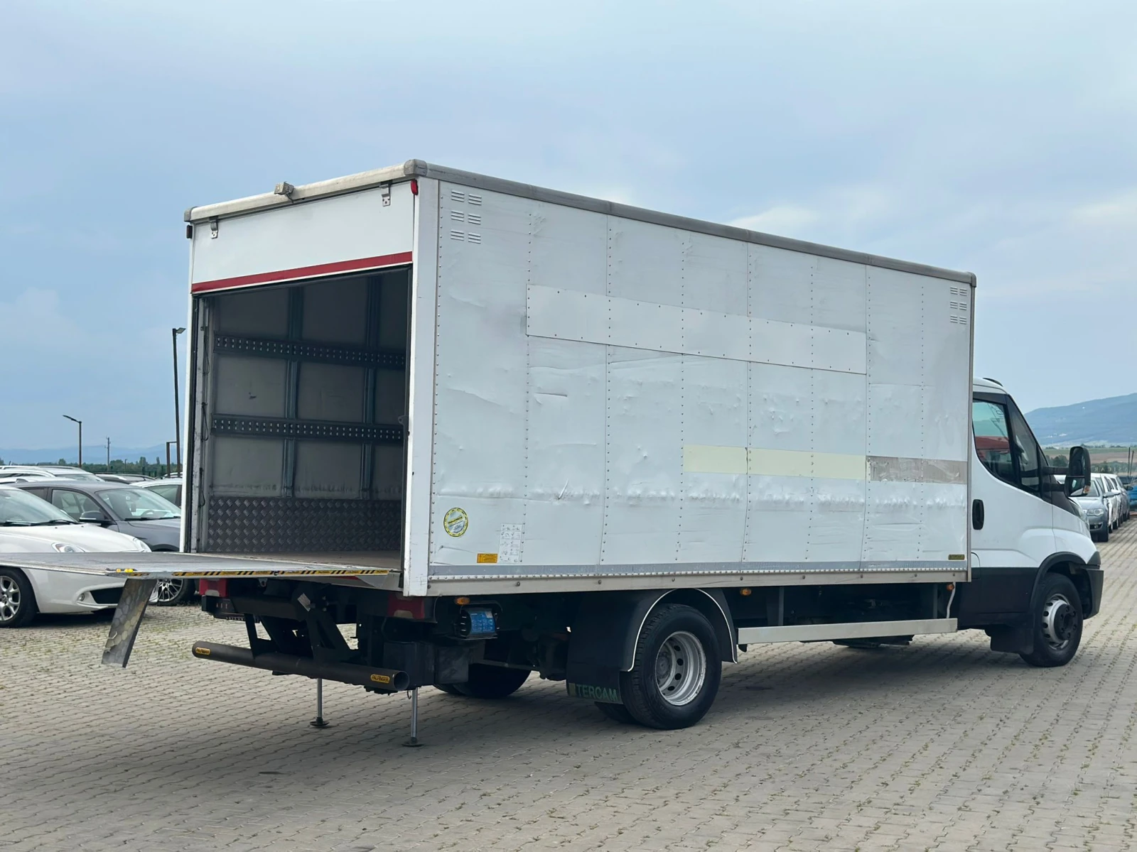 Iveco Daily 3.0D ПАДАЩ БОРД 3.5T. / Д. 4.9М В. 2.25М Ш.2.2М  - изображение 5