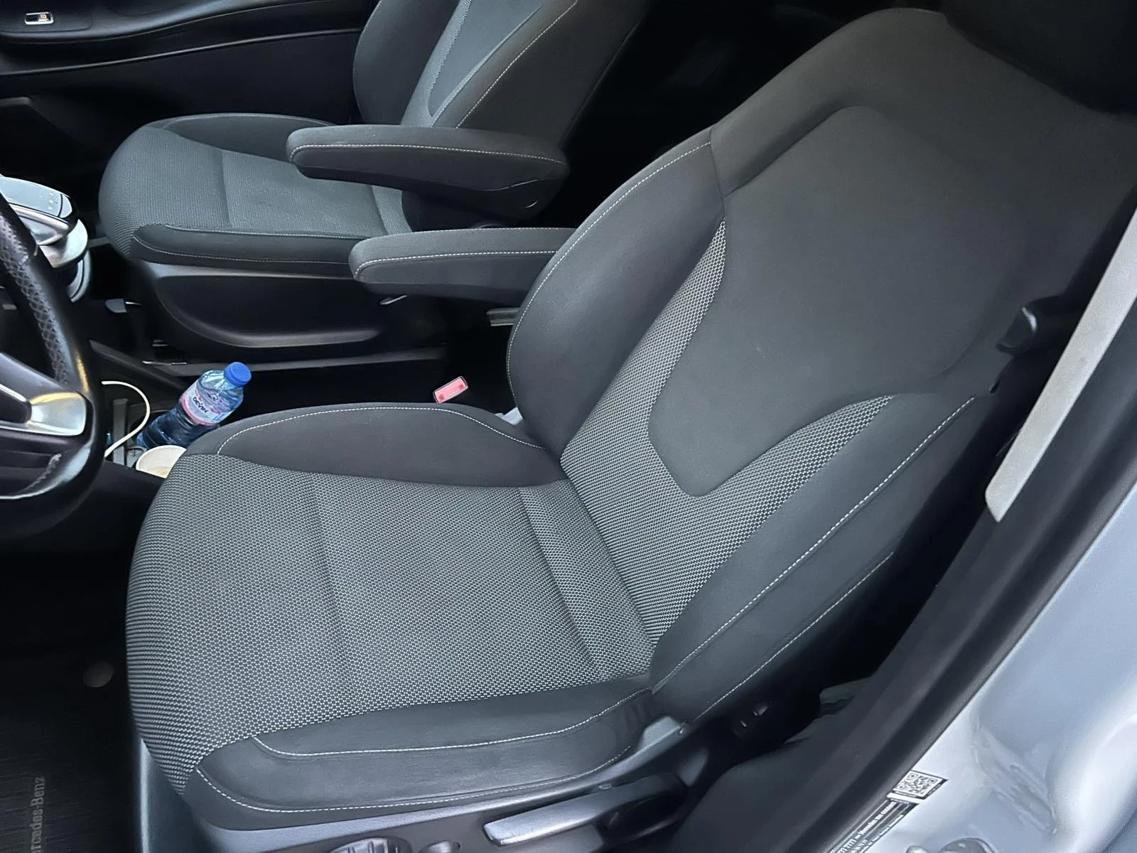 Mercedes-Benz V 250 Euro 6, снимка 12 - Бусове и автобуси - 54358124