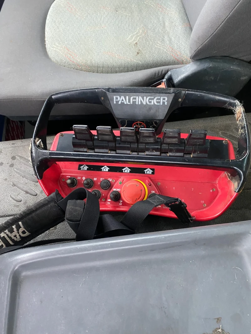 Renault Premium МУЛТИЛИФТ, снимка 16 - Камиони - 52333471