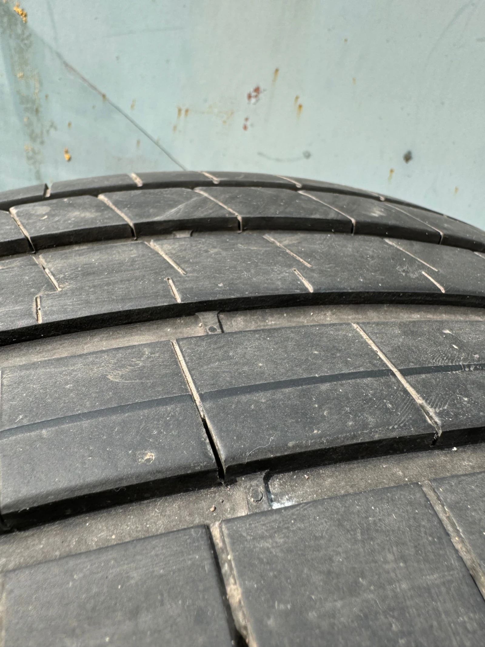 Гуми с джанти Goodyear 235/55R20, снимка 5 - Гуми и джанти - 54179141