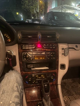 Mercedes-Benz C 220, снимка 13