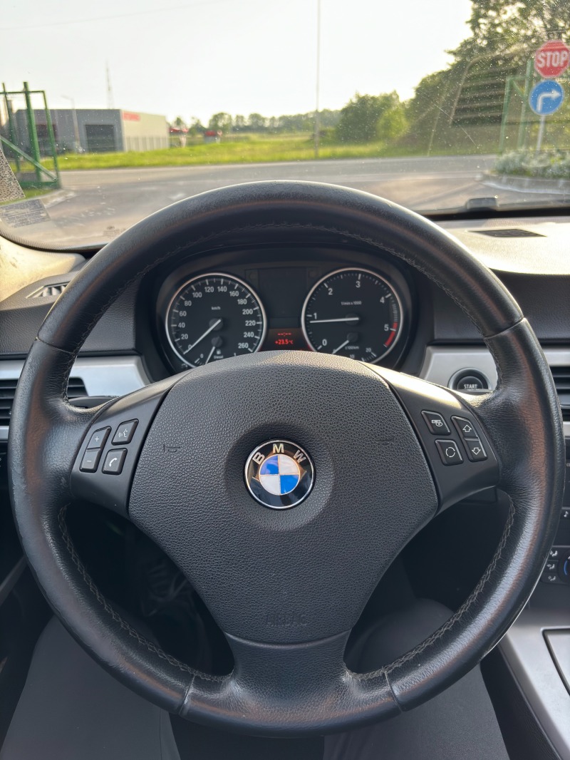 BMW 320 d xDrive (E90 LCI), снимка 10 - Автомобили и джипове - 46435597