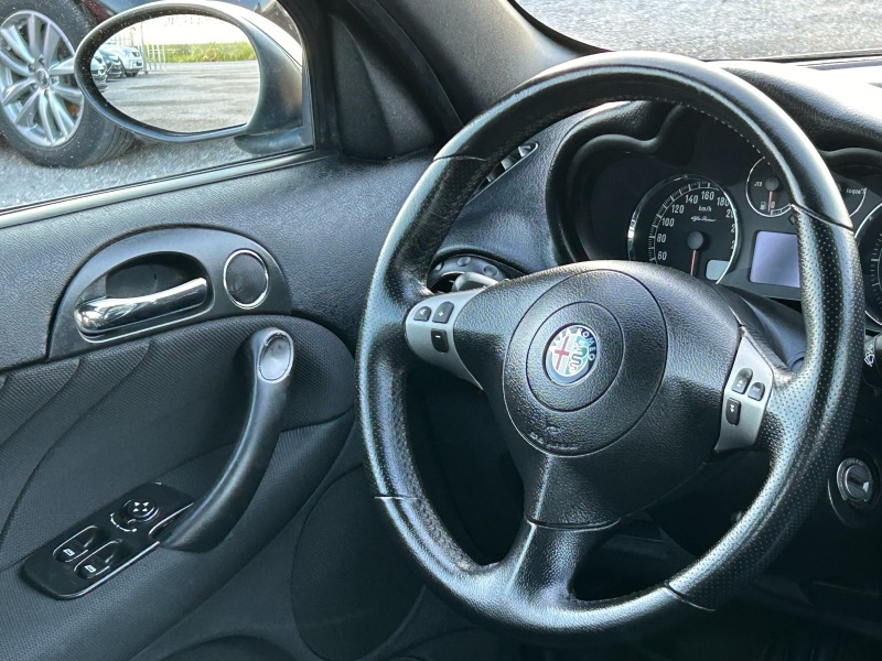 Alfa Romeo 147 Face* ti* JTDm, снимка 13 - Автомобили и джипове - 46401612