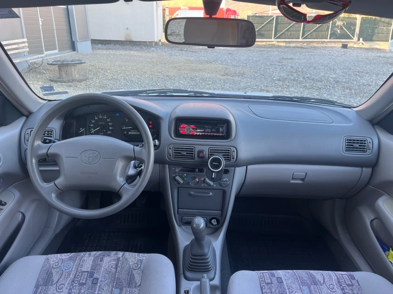 Toyota Corolla 2.0D климатик, снимка 9 - Автомобили и джипове - 47859173