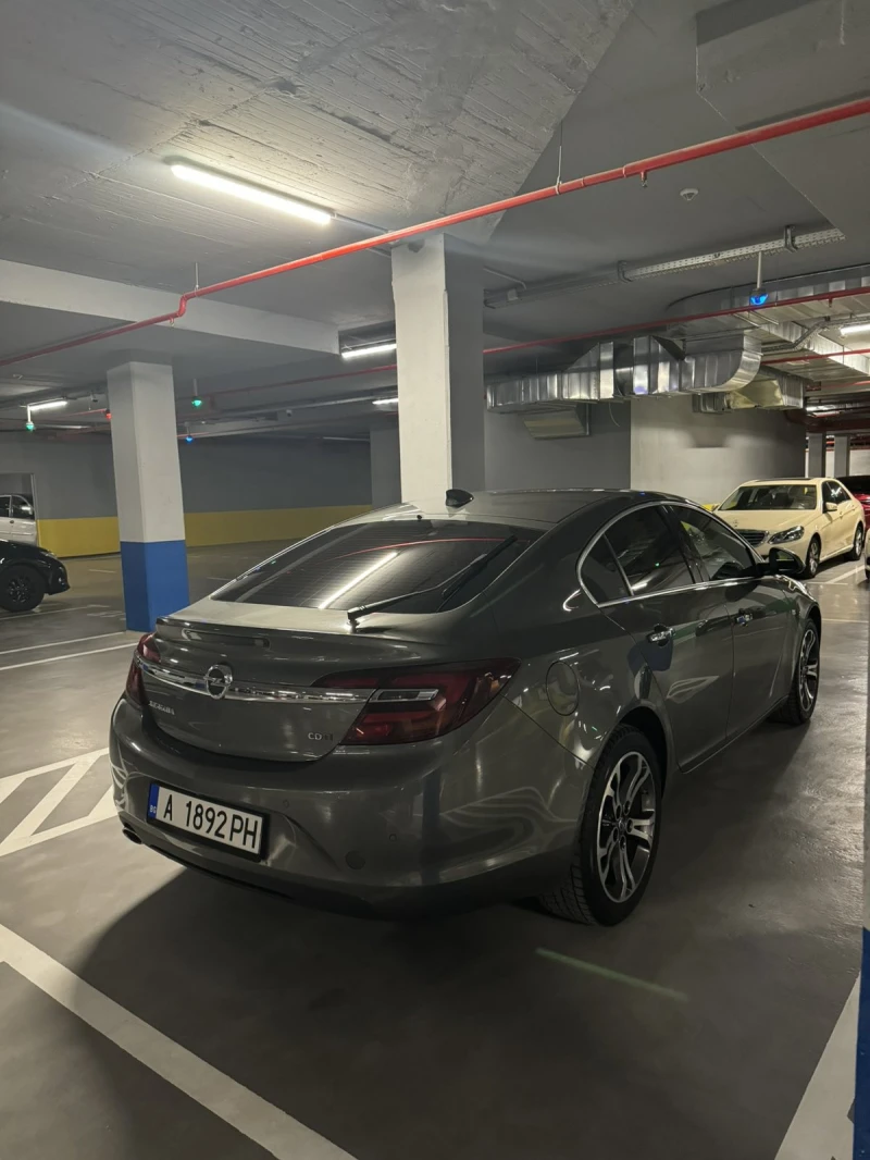 Opel Insignia 2.0 CDTI, снимка 3 - Автомобили и джипове - 47864021