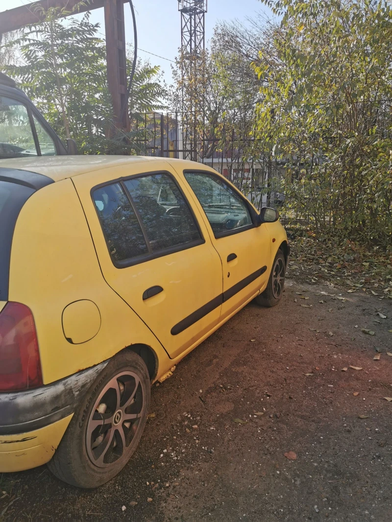 Renault Clio, снимка 5 - Автомобили и джипове - 48029103