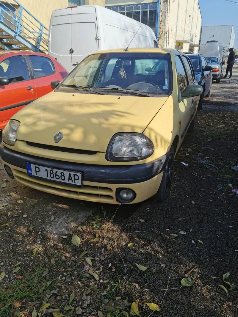 Renault Clio, снимка 1 - Автомобили и джипове - 48029103