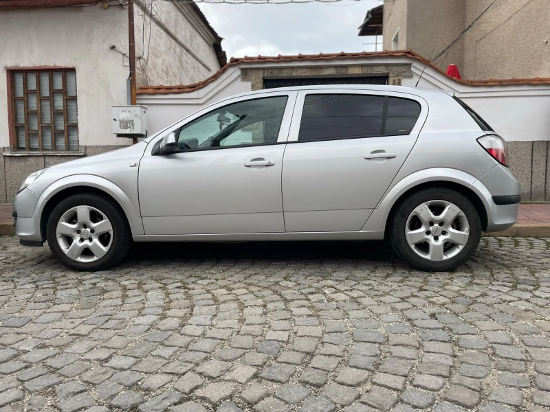 Opel Astra 1.4, снимка 3 - Автомобили и джипове - 48319115