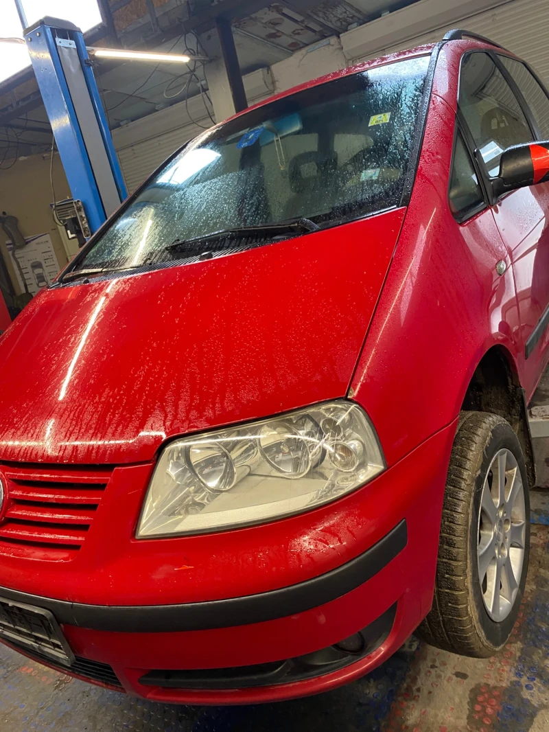 VW Sharan 1.9 ТДИ, снимка 1 - Автомобили и джипове - 48560217