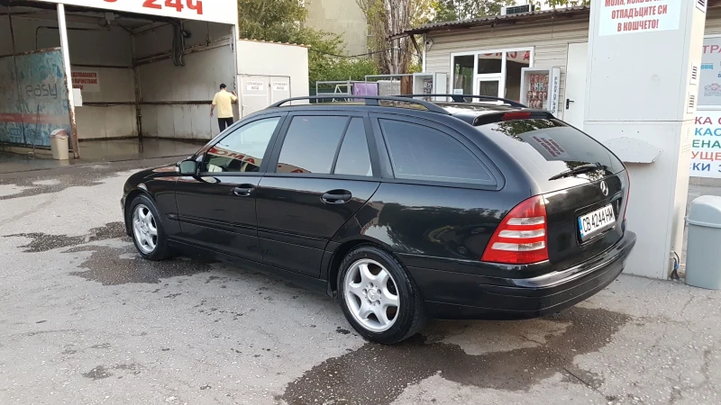 Mercedes-Benz C 220, снимка 2 - Автомобили и джипове - 48833165