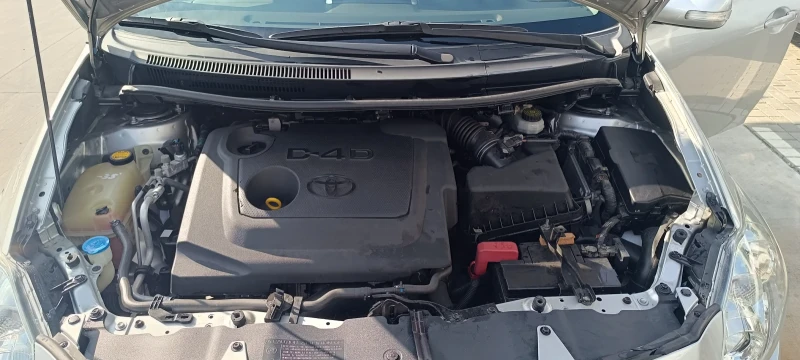 Toyota Auris, снимка 1 - Автомобили и джипове - 49289648