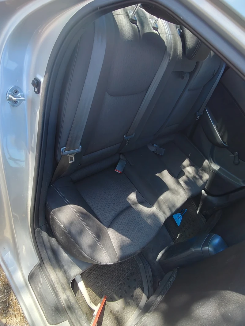 Hyundai Elantra, снимка 7 - Автомобили и джипове - 52864033