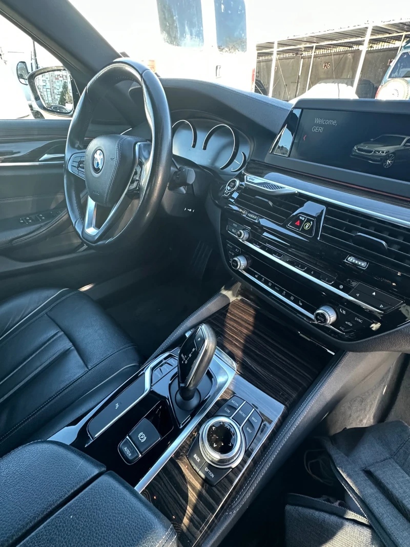 BMW 520 520d xDrive, снимка 11 - Автомобили и джипове - 52397203