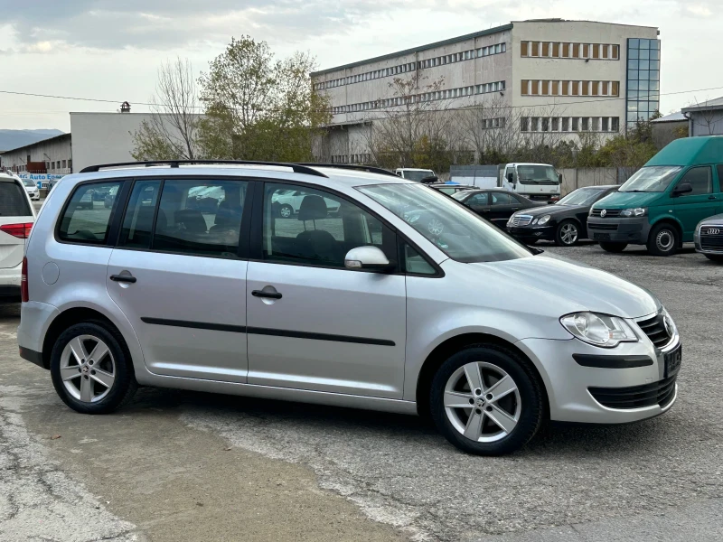VW Touran 1.9 TDI 105ps 6скорости  Facelift, снимка 7 - Автомобили и джипове - 52499082