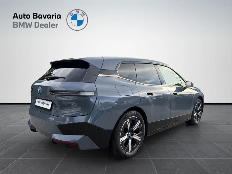 BMW iX xDrive40, снимка 2 - Автомобили и джипове - 52535924