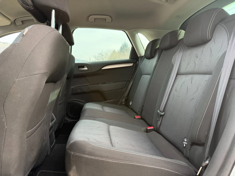 Citroen C4 1.6i-Климатроник-ел пакет-темпомат, снимка 11 - Автомобили и джипове - 52854965