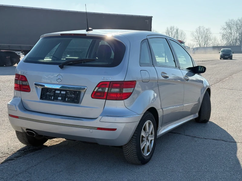 Mercedes-Benz B 180 НОВ ВНОС КЛИМА РЕАЛНИ КМ, снимка 6 - Автомобили и джипове - 53163811