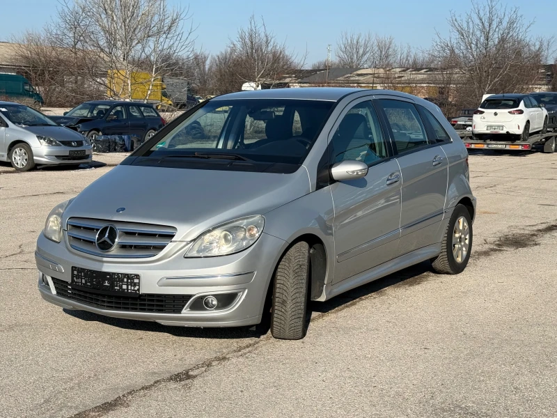 Mercedes-Benz B 180 НОВ ВНОС КЛИМА РЕАЛНИ КМ, снимка 5 - Автомобили и джипове - 53163811