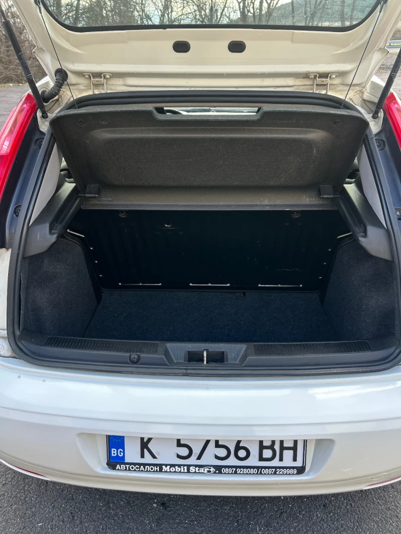 Fiat Punto 1.3 Multijet 2, снимка 12 - Автомобили и джипове - 53395548