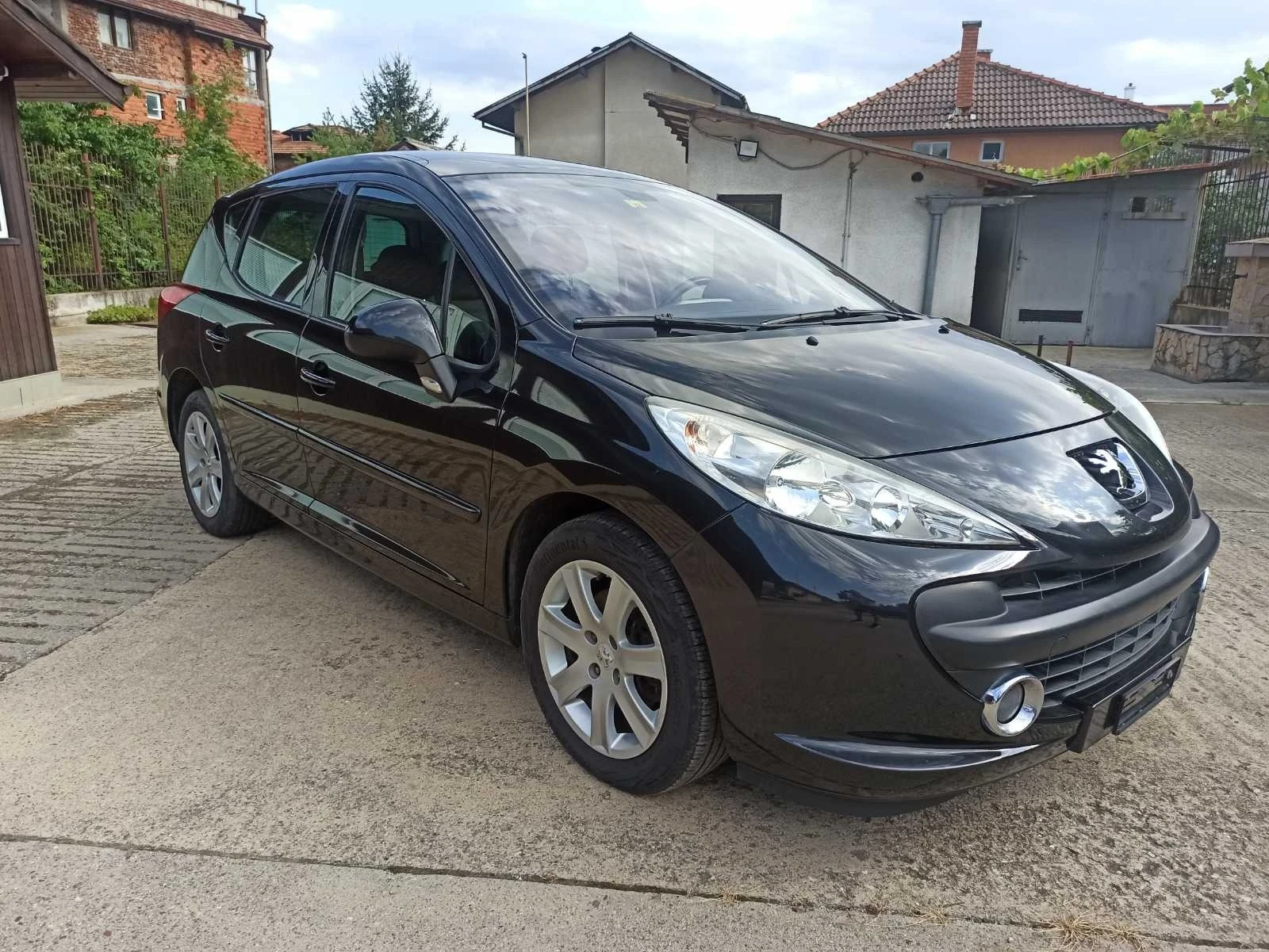 Peugeot 207 Автоматик, 1.6 бензин, Швейцария - изображение 2