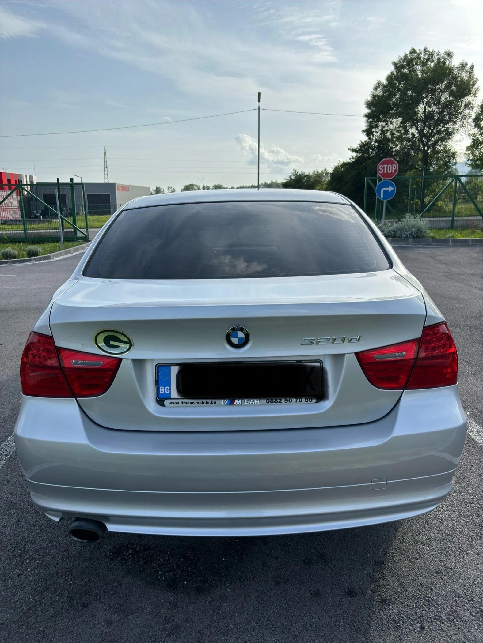 BMW 320 d xDrive (E90 LCI) - изображение 4