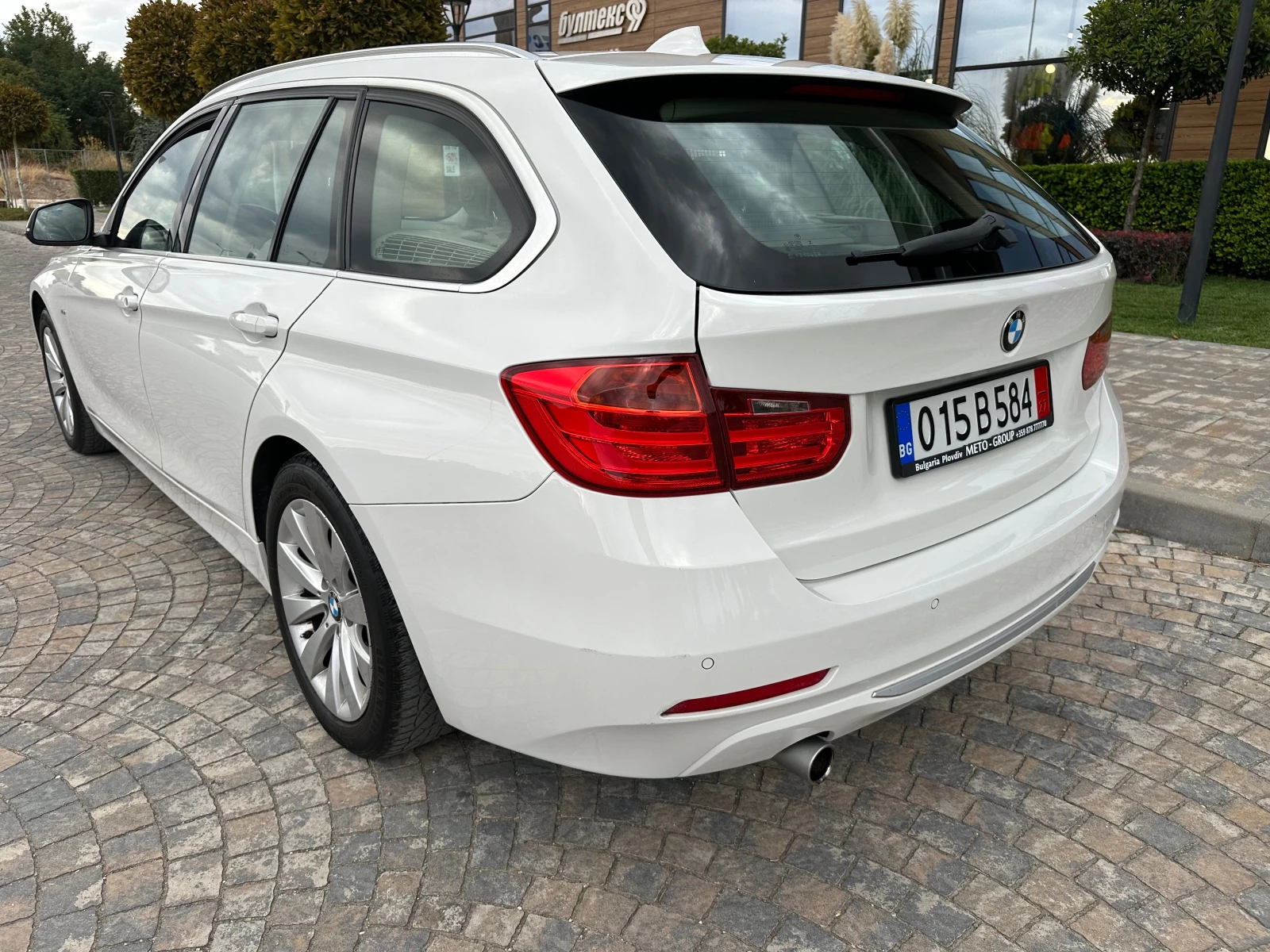 BMW 320 2.0d Modern X-drive - изображение 6