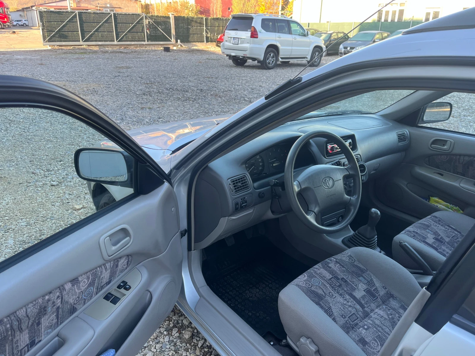 Toyota Corolla 2.0D климатик - изображение 7