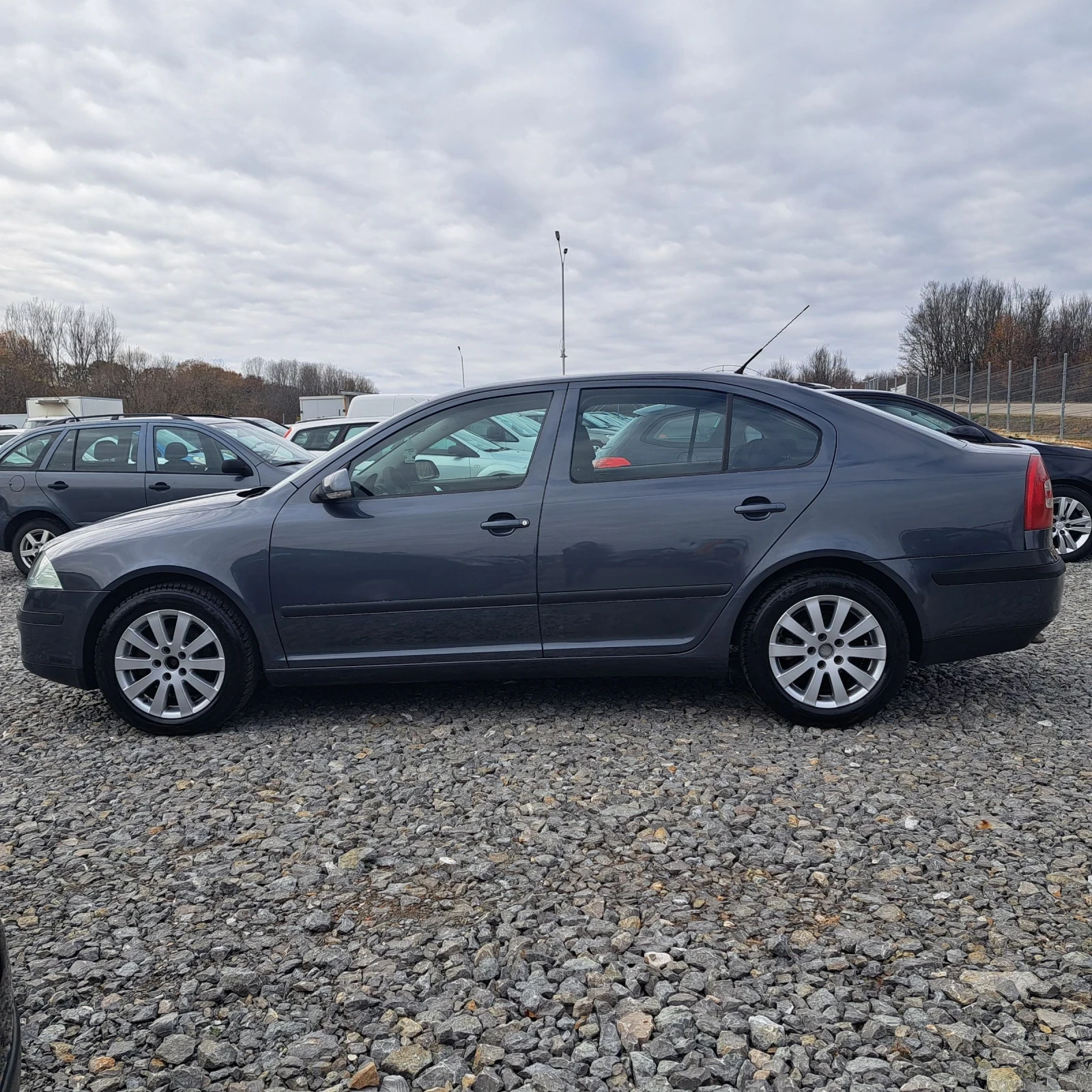 Skoda Octavia 1.9 klimatronik  - изображение 6