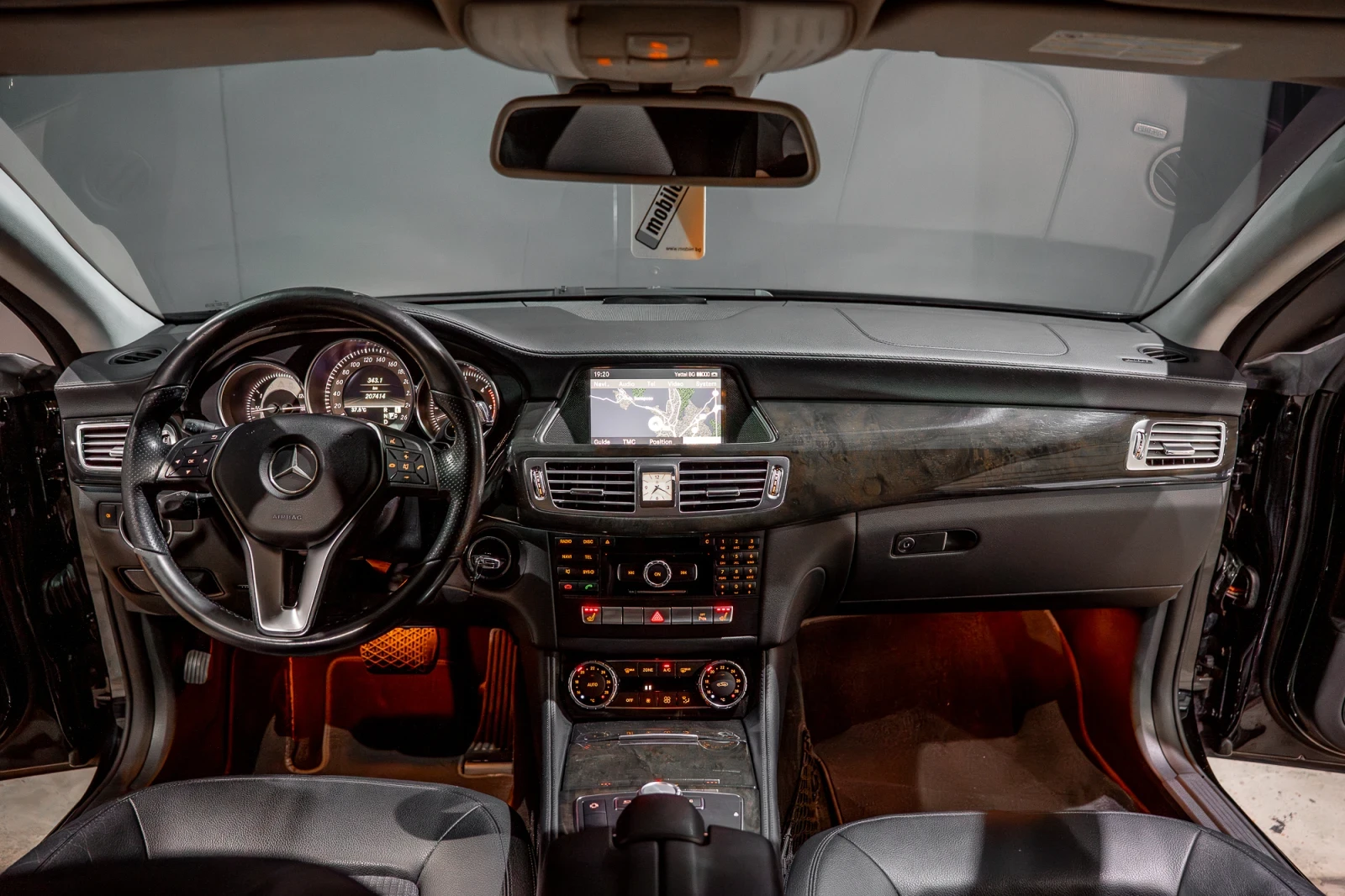 Mercedes-Benz CLS 350 d / AMG LINE /HARMAN&CARDON /FULL LED /ACTIV SOUND - изображение 9