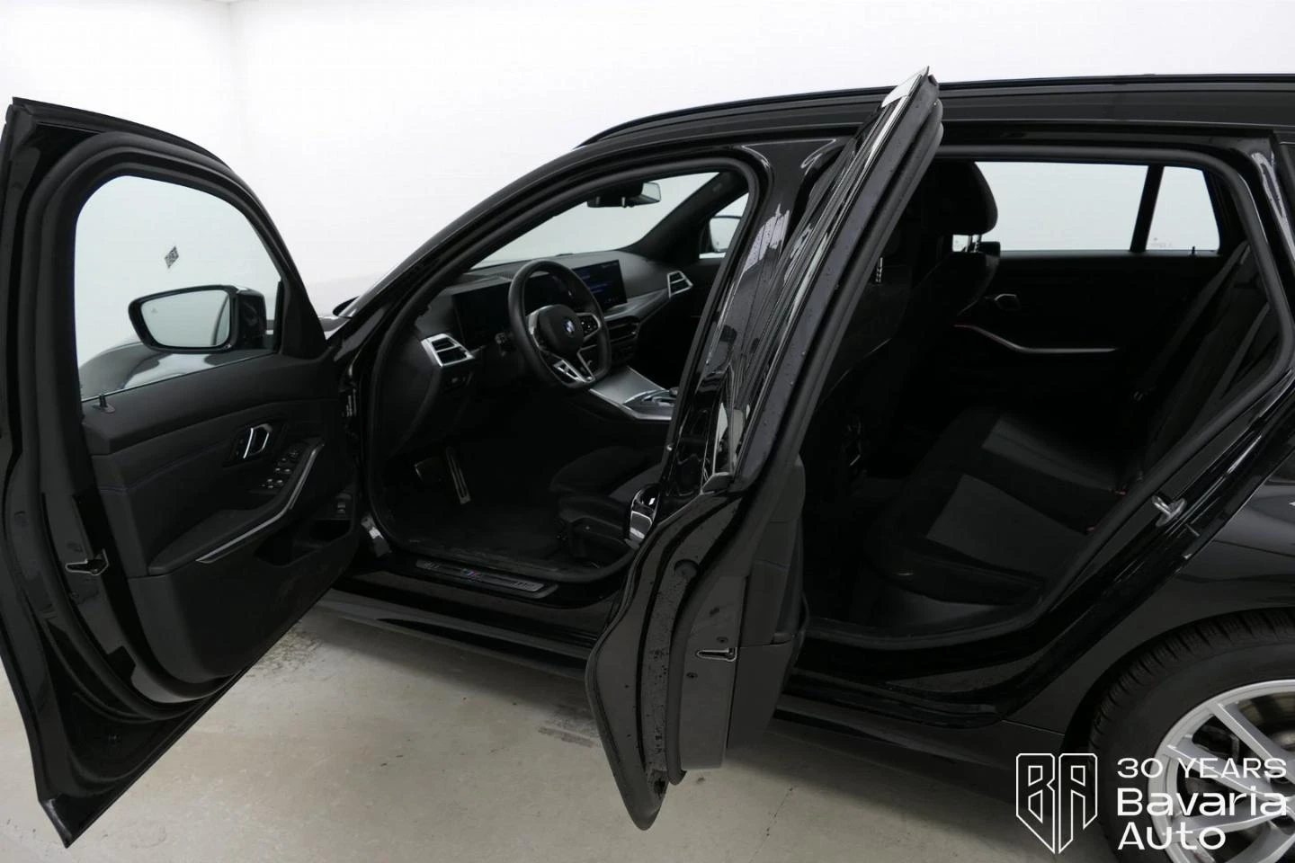 BMW 330 i xDrive Touring M Sport Paket - изображение 5