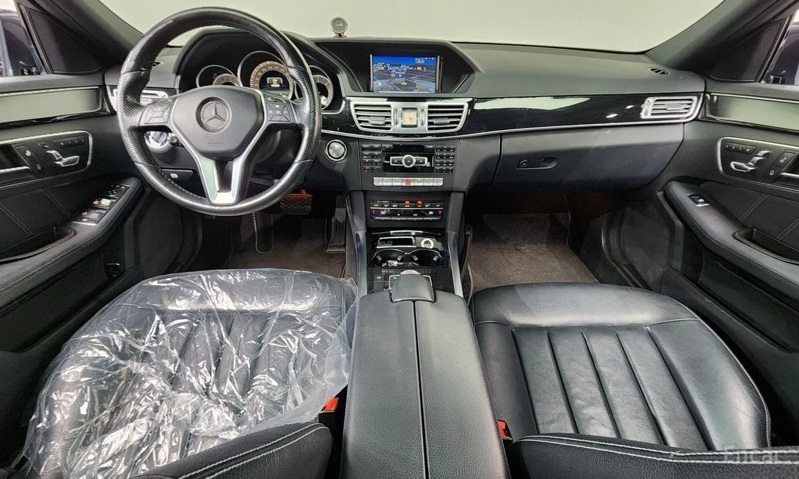 Mercedes-Benz E 220, снимка 7 - Автомобили и джипове - 53735175