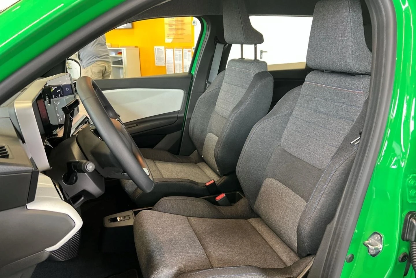 Renault 5 EVOLUTION* LED* CARPLAY* , снимка 8 - Автомобили и джипове - 53824294