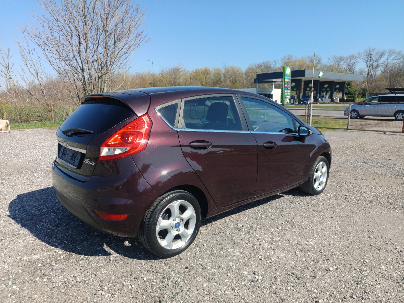Ford Fiesta 1.4 , снимка 4 - Автомобили и джипове - 54114662