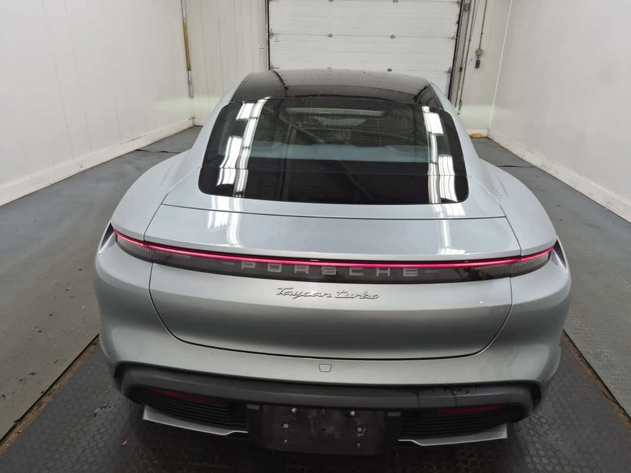 Porsche Taycan TURBO| PANORAMA| ОБДУХВАНЕ| ПАМЕТ| 2 КЛЮЧА, снимка 5 - Автомобили и джипове - 54296986