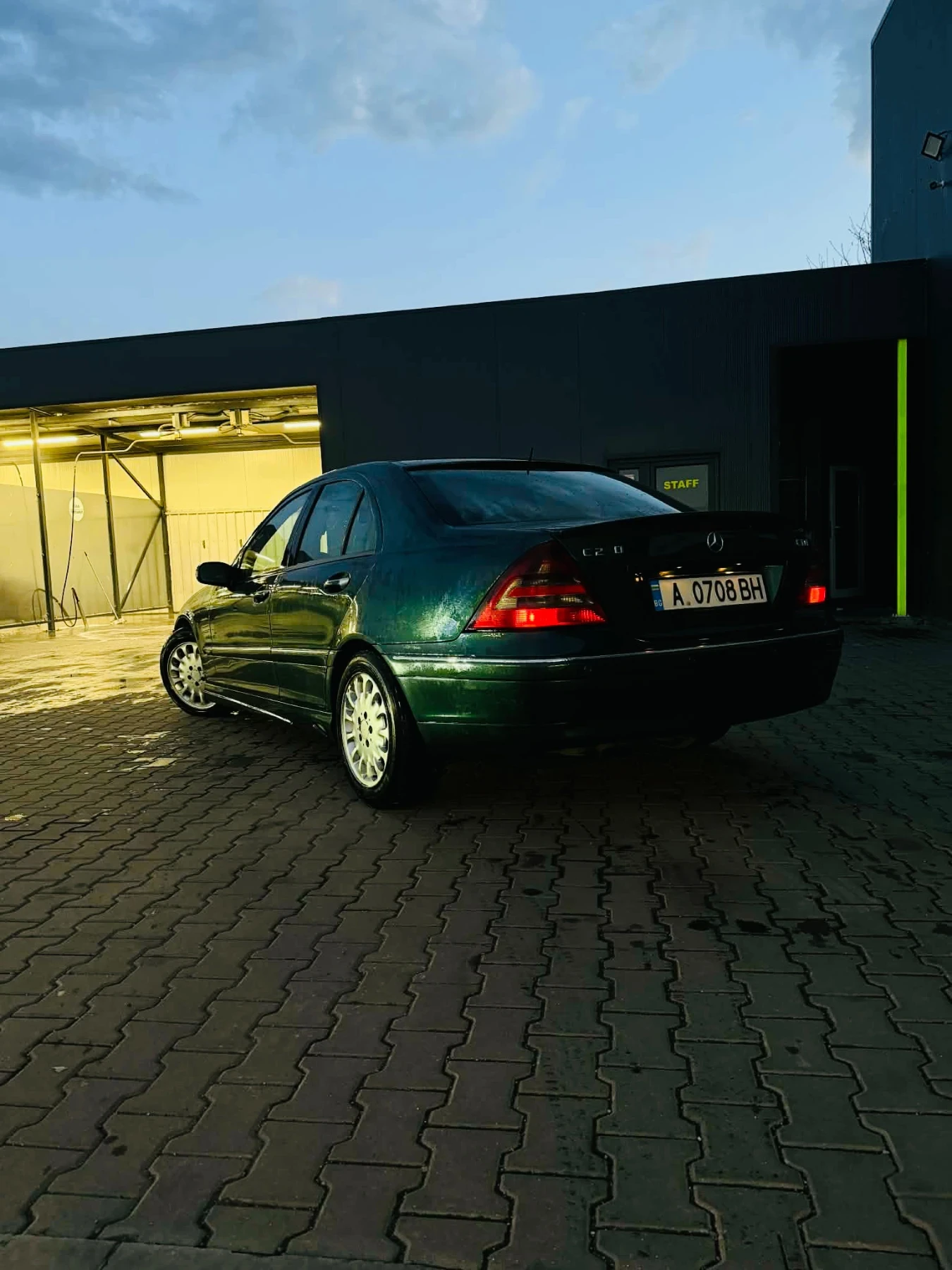 Mercedes-Benz C 220, снимка 5 - Автомобили и джипове - 54358153