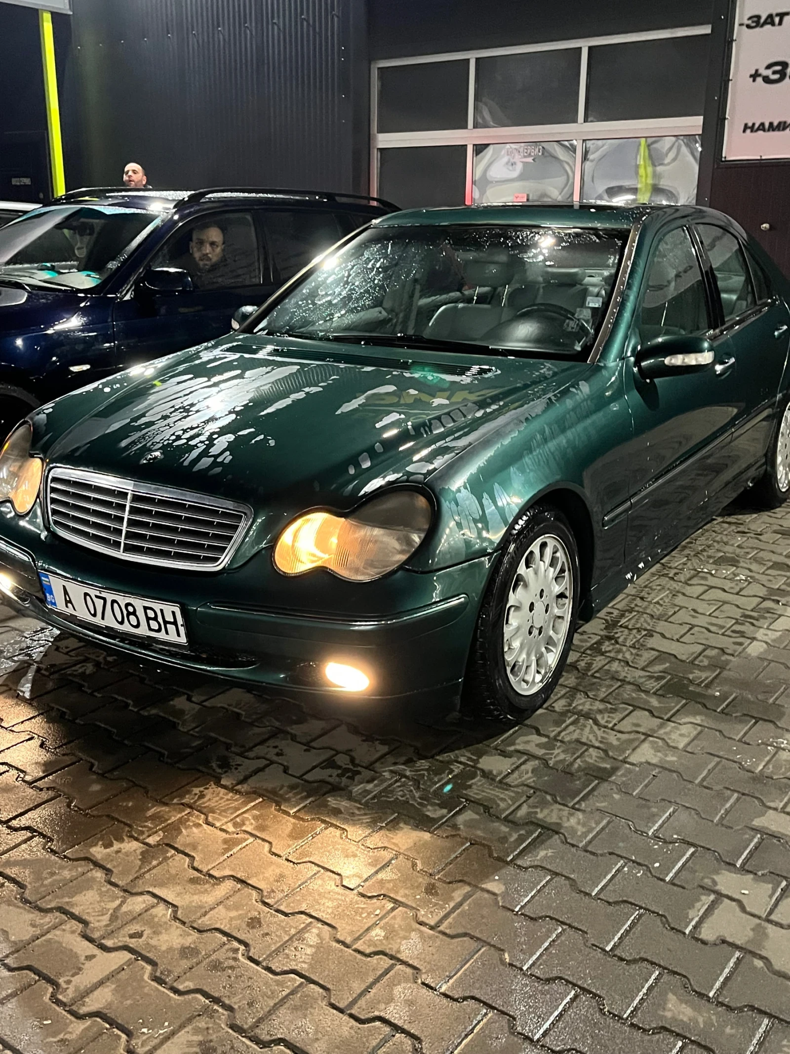 Mercedes-Benz C 220, снимка 8 - Автомобили и джипове - 54358153