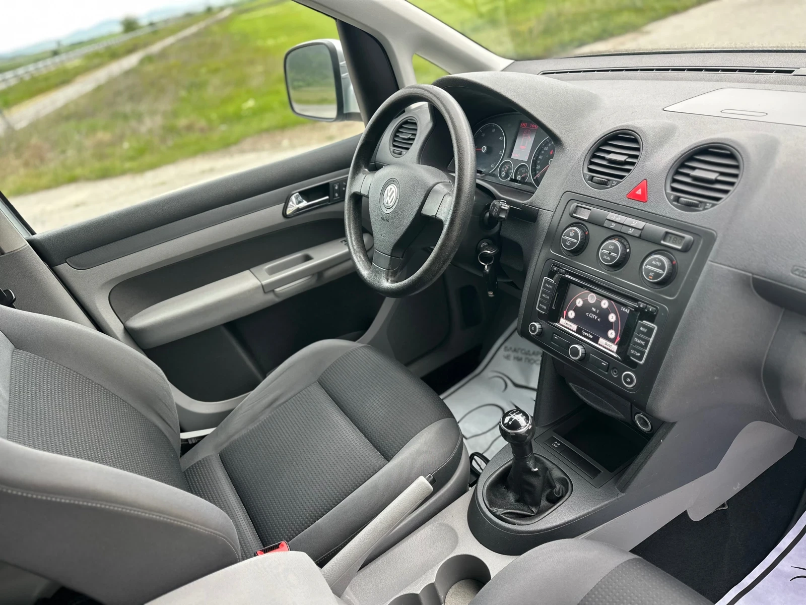 VW Caddy 1.9 LIFE MAXI 7 ����� | Mobile.bg � ����������� 9