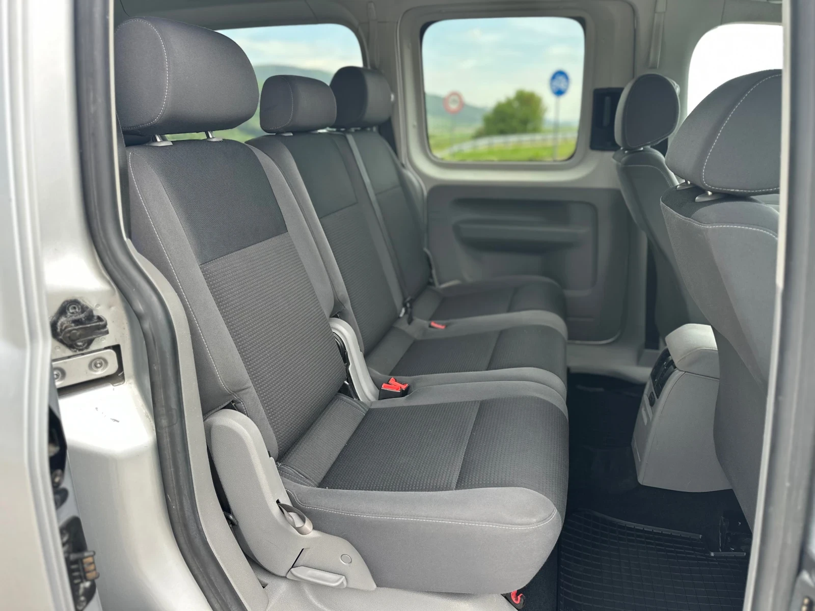 VW Caddy 1.9 LIFE MAXI 7 ����� | Mobile.bg � ����������� 11