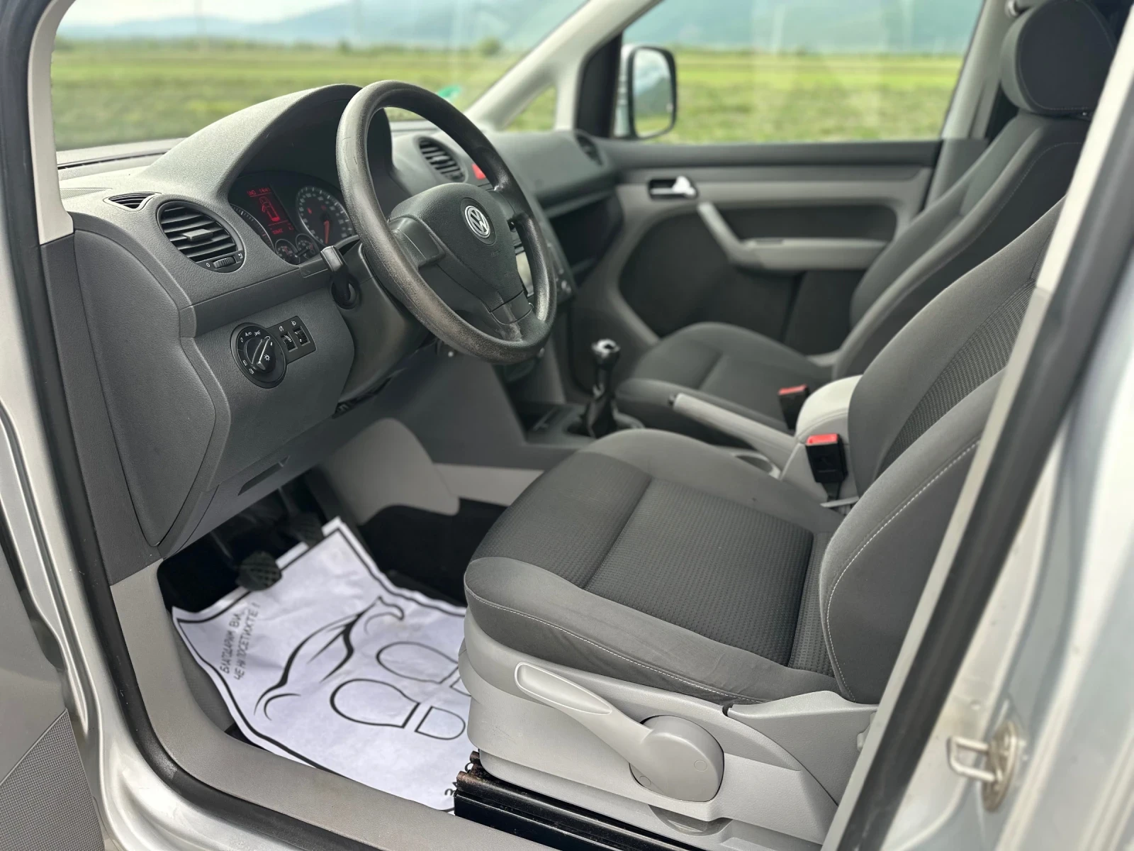 VW Caddy 1.9 LIFE MAXI 7 ����� | Mobile.bg � ����������� 8