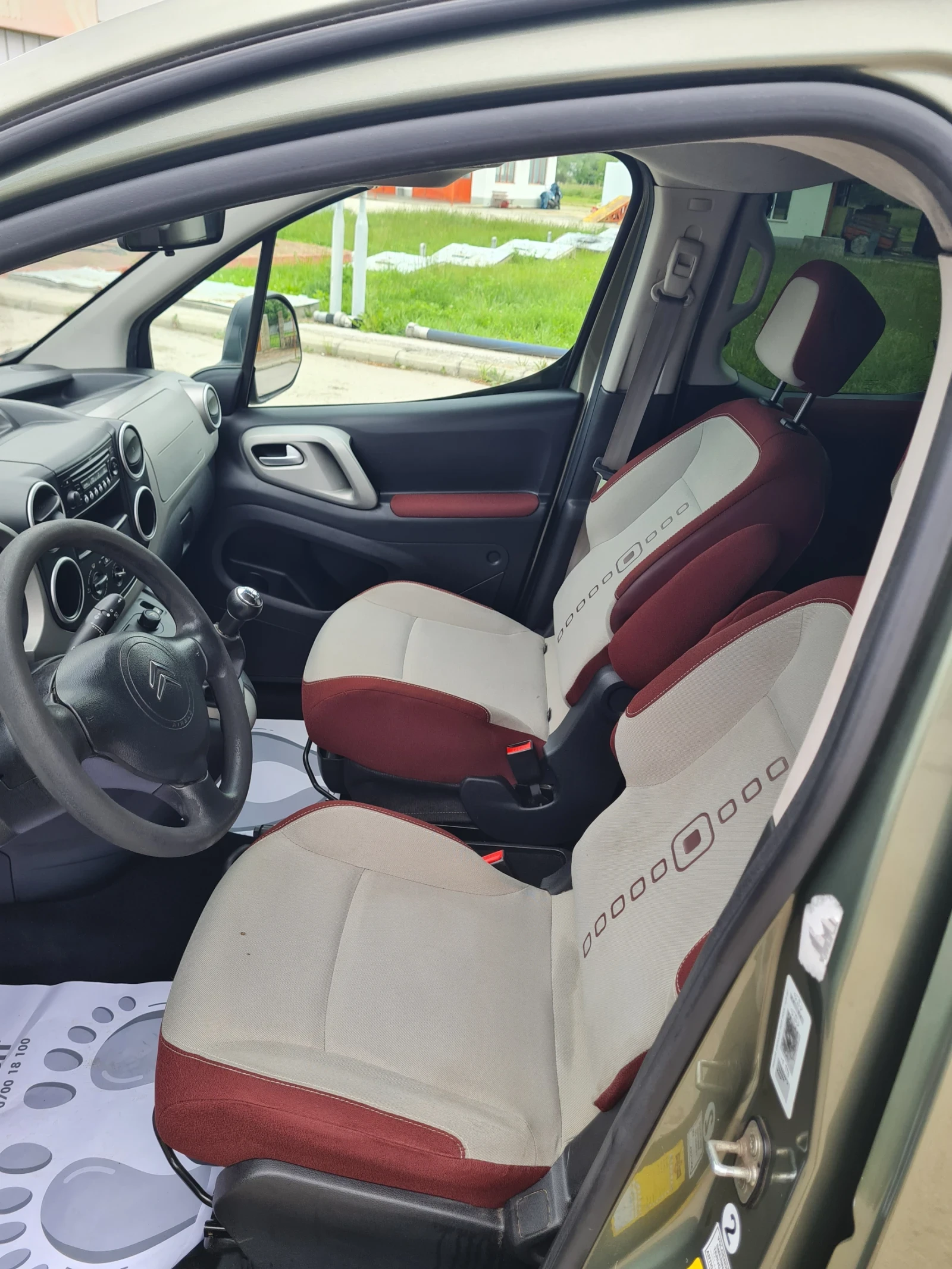 Citroen Berlingo 1.6 HDI 90к.с., снимка 6 - Автомобили и джипове - 54637626
