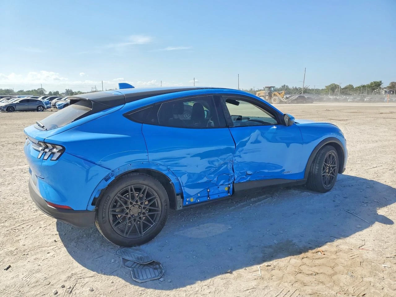 Ford Mustang Mach-E Select, снимка 3 - Автомобили и джипове - 54705895