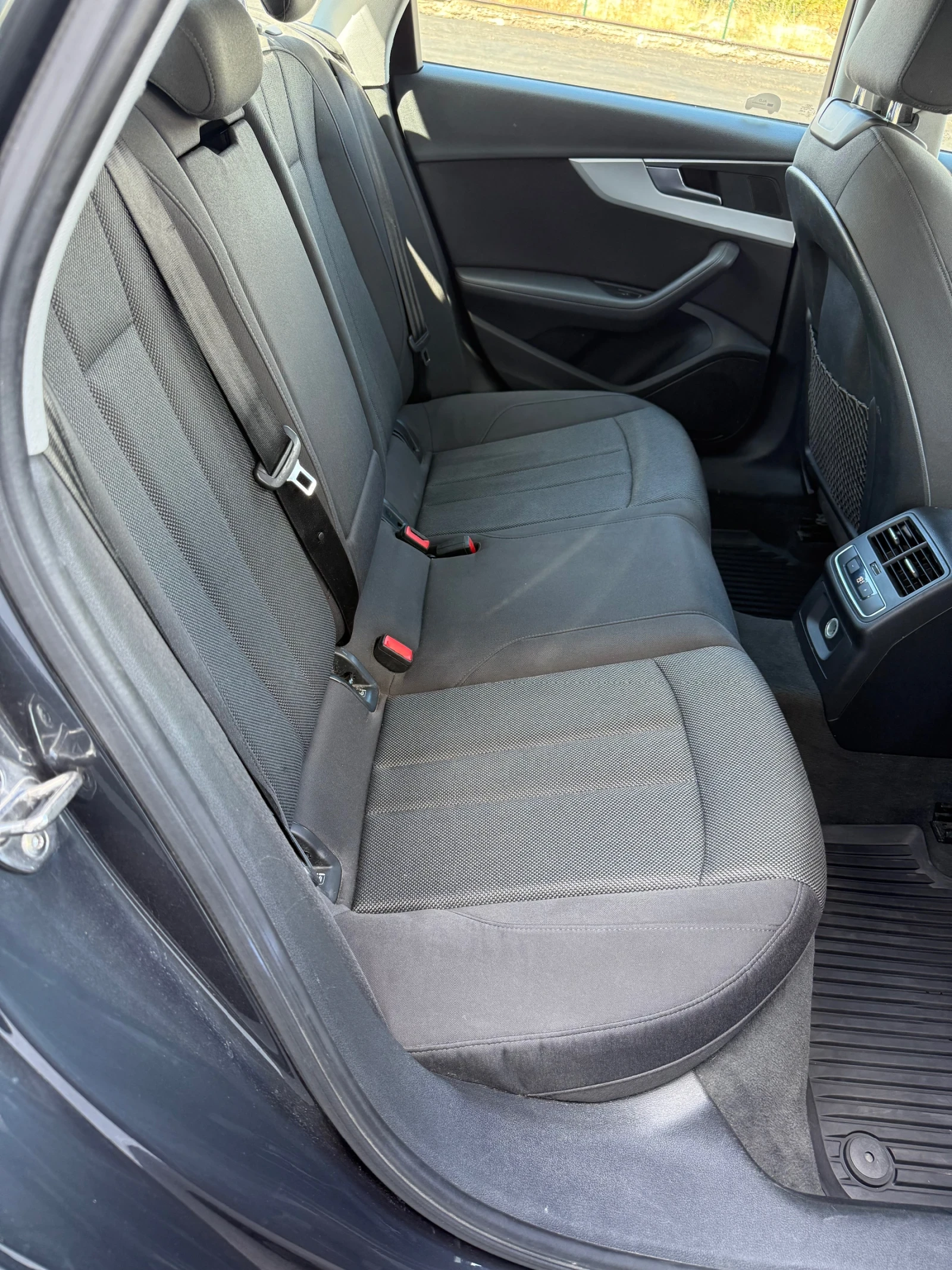 Audi A4 От Porsche.BG, снимка 8 - Автомобили и джипове - 56179900