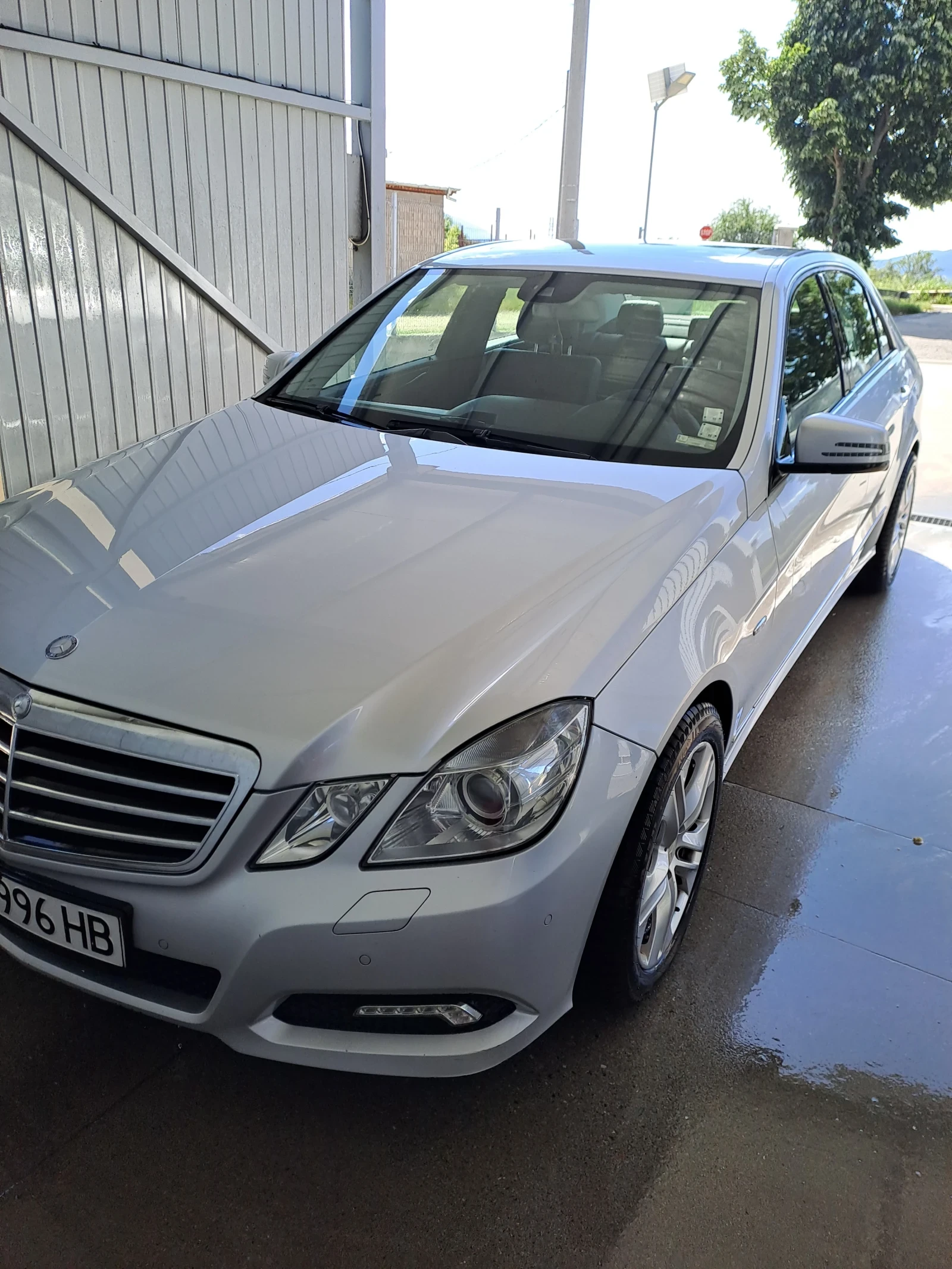 Mercedes-Benz E 250 СМЕНЕНИ ВЕРИГИ ОБСЛУЖЕНА, снимка 2 - Автомобили и джипове - 56244955