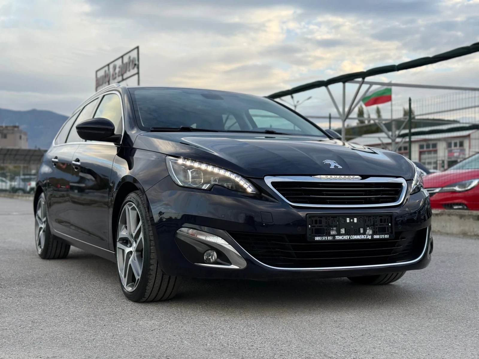 Peugeot 308 1.6-EHDI-98.000km-КАТО ЧИСТО НОВА-FULL LED-NAVI