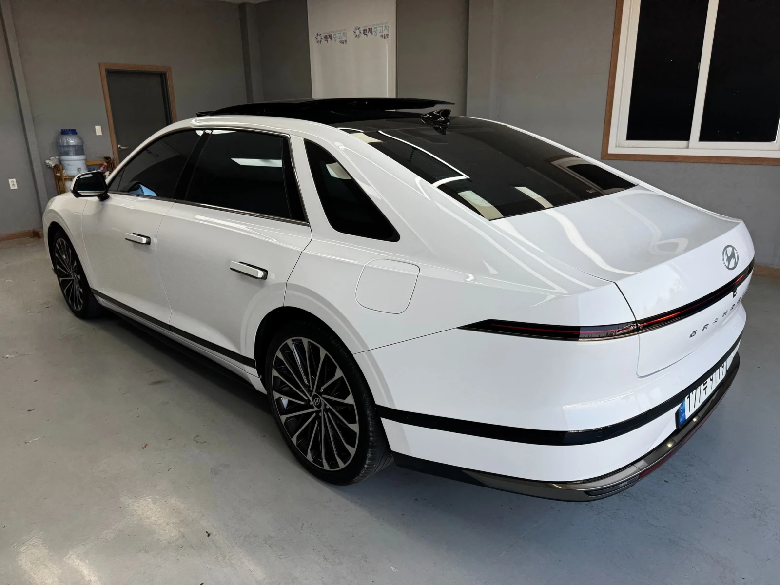 Hyundai Grandeur CALLIGRAPHY AWD * ������ ����* HYBRID | Mobile.bg � ����������� 2