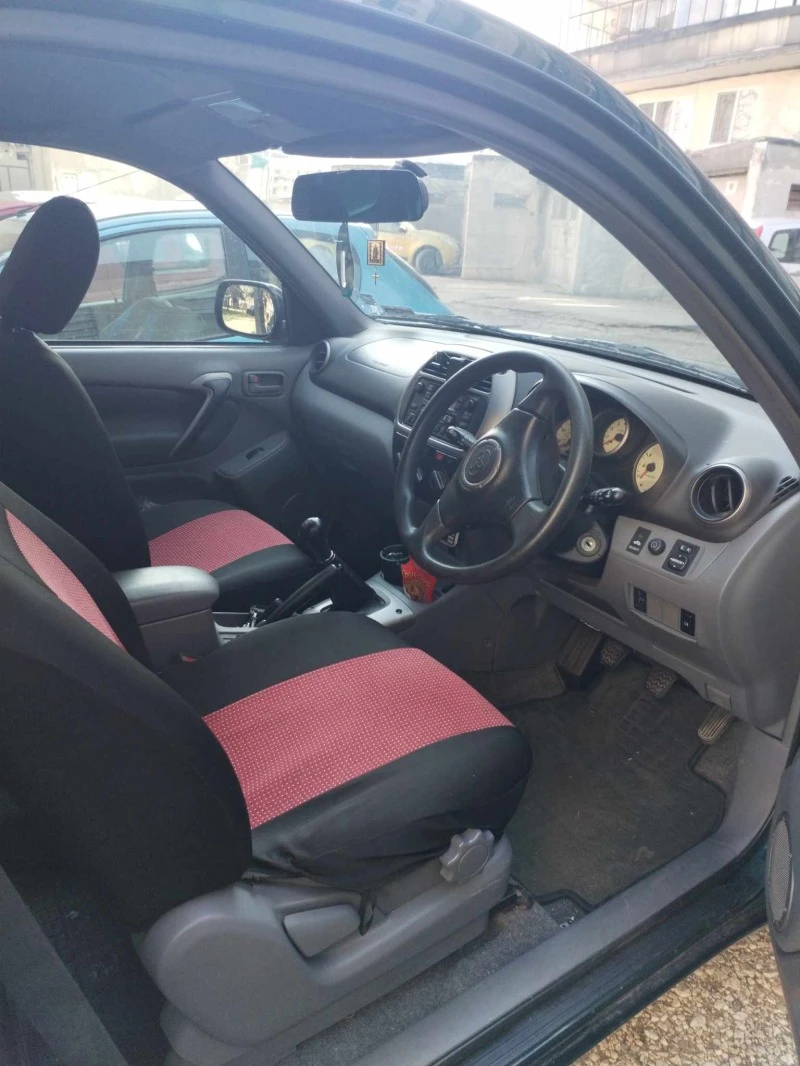 Toyota Rav4, снимка 3 - Автомобили и джипове - 47285136