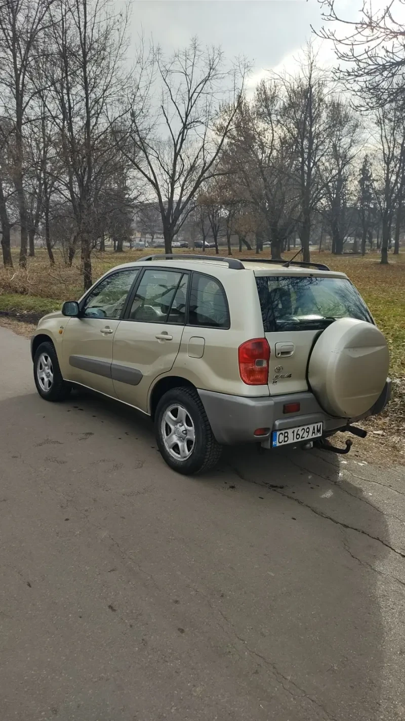 Toyota Rav4 D4D 116кс, снимка 2 - Автомобили и джипове - 48344306