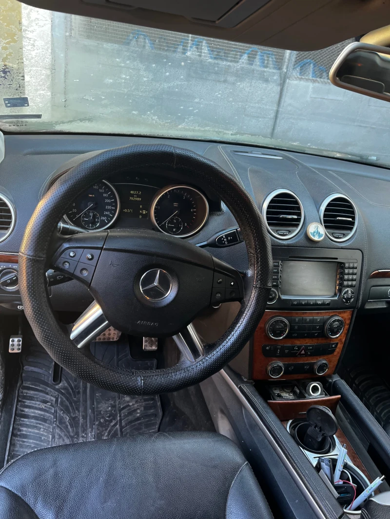 Mercedes-Benz GL 320 320, снимка 6 - Автомобили и джипове - 48957433