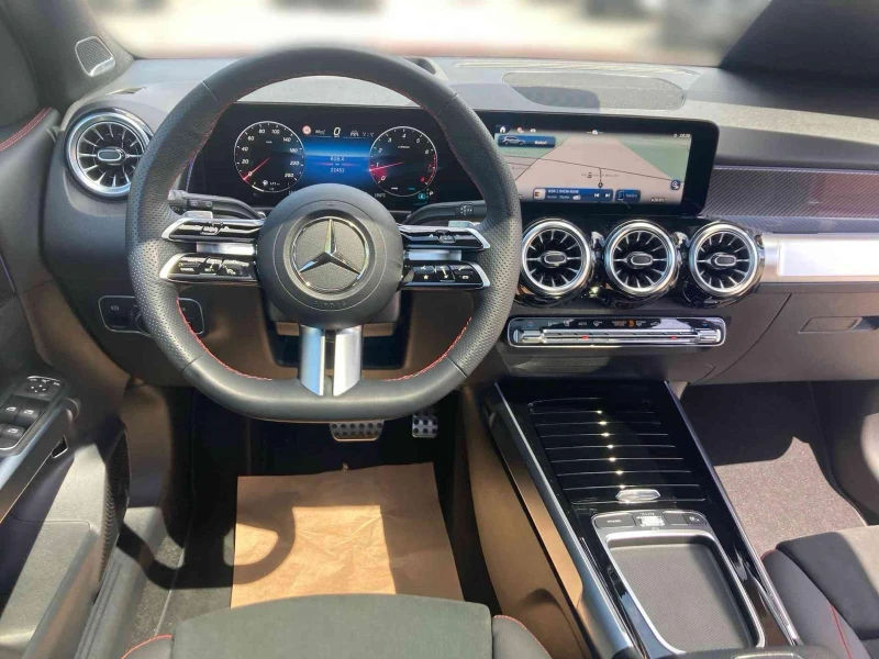 Mercedes-Benz GLB 220d 4MATIC AMG HEAD UP CAMERA DISTRONIC MULTIBEAM, снимка 6 - Автомобили и джипове - 52003352